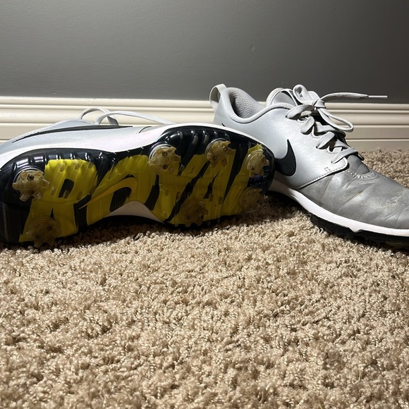 Nike Men’s - Picture 4 of 4